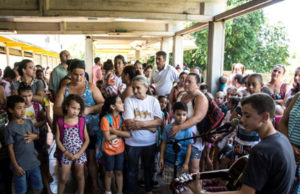Escolas municipais recebem alunos com música