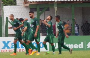 Avenida fecha primeira fase