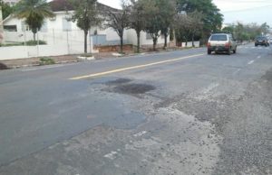 Hora de tapar os buracos