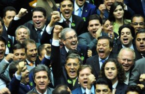 Oposição quer julgamento de Temer nas mesmas regras do impeachment