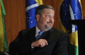 Palocci é condenado a 12 anos de prisão por corrupção e lavagem de dinheiro