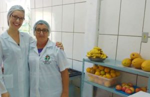 Novo Cabrais: Merendeiras ganham novos uniformes
