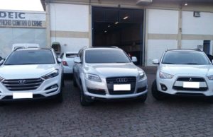 Polícia Civil fecha depósito de carros de luxo
