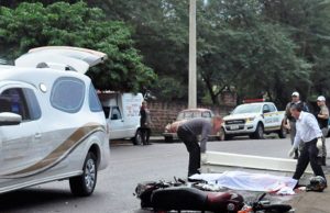 Motoqueiro morre em acidente em Santa Cruz