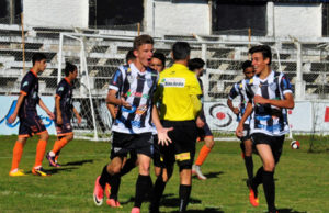 Juvenil do Galo joga quarta-feira nos Plátanos