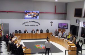 Câmara aprova mais três vetos a projetos de lei