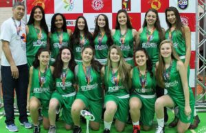As meninas de prata do basquete de Santa Cruz