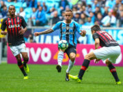 Grêmio empata e fica a sete pontos do líder Corinthians