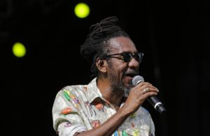 Morre o cantor e compositor Luiz Melodia