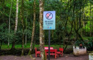 Placas começam a ser instaladas no Parque da Gruta