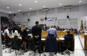 Câmara aprova Plano Plurianual e mais 13 projetos