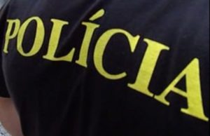 Criminosos invadem residências em Santa Cruz