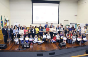 Comitê Tributário de Santa Cruz premia vencedores do 4º concurso de redação