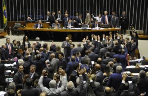 Câmara aprova criação de fundo público de financiamento de campanhas