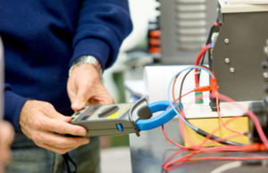 Eletricista: profissão técnica e nobre para viabilizar a vida pós-moderna