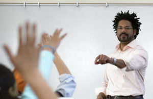 DIA DO PROFESSOR: Momento de reflexão e comemoração