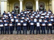 Guardas municipais recebem certificados de formação para uso de arma de fogo