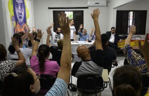 Educadores sinalizam o fim da greve na região