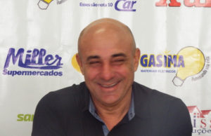 Hélio Vieira voltará a comandar o Santa Cruz