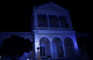 Palacinho veste-se de azul