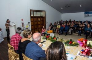 Cerimônia celebra 10 anos do Sistema Municipal de Educação