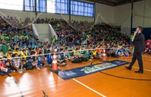 Craques da bola reúne mais de 800 crianças e adolescentes na AABB