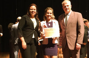 Apesc recebe certificação no Prêmio Responsabilidade Social