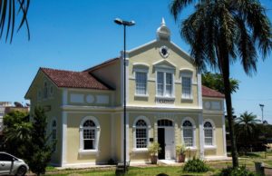 Projeto cultural Momento de Amor acontece neste sábado