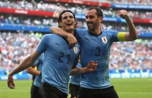 COPA DO MUNDO: Uruguai goleia Rússia e é campeão do Grupo A
