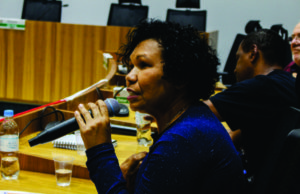 Pré-candidata quer revolução socialista e critica a burguesia