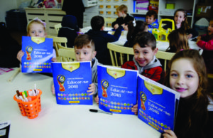 Álbum de figurinhas é atração de volta às aulas na Escola Educar-se