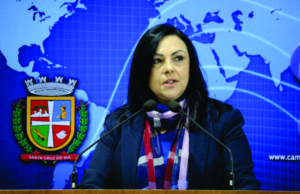 Kelly Moraes apresenta projeto que prioriza atendimento a pessoas autistas