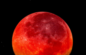 A programação desta sexta-feira conta com o maior eclipse total da Lua