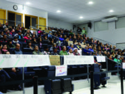 Sessão da Câmara é encerrada por protestos