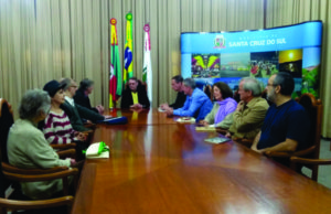 Academia de Letras visita o prefeito Telmo Kirst