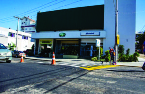 Prefeitura implanta faixa elevada na Avenida Euclydes Kliemann
