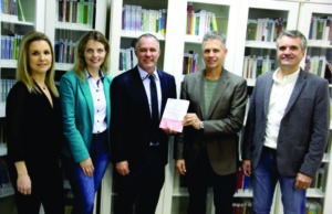 PPGD da Unisc lança livro sobre comunitarismo