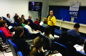 Feirão incentiva a renegociação de dívida