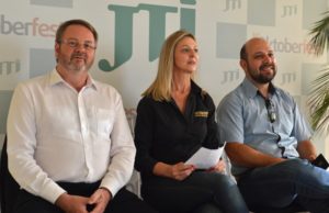 Primeiros quatro dias da 34ª Oktoberfest registram público pagante de 71,4 mil pessoas