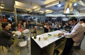 Escola de Gastronomia recebe mais de 300 visitantes nos primeiros dias
