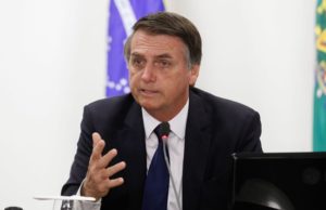 Bolsonaro confirma revogação da adesão ao Pacto Global para Migração