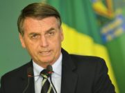 Bolsonaro assina decreto que flexibiliza a posse de armas
