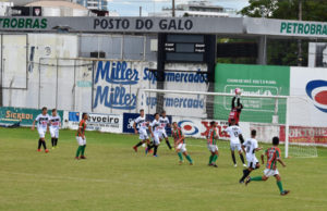 Santa Cruz goleia por 5 a 0 no primeiro amistoso