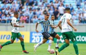 Grêmio goleia Avenida e fica com a Recopa Gaúcha