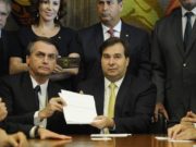 Trabalhador contribuirá 40 anos para se aposentar com 100% do salário
