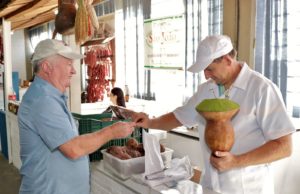 Delícias caseiras são destaque na Feira das Agroindústrias da 15ª Fenachim
