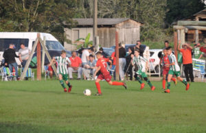 Genoma vence Juventude e assume liderança