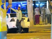 Flanelinhas intimidam e ameaçam motoristas no Centro
