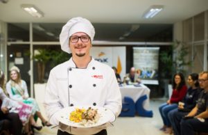 Joelho Bêbado é o prato típico alemão da 35ª Oktoberfest