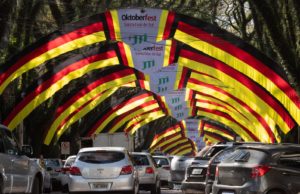 Caminhada deve reunir mais de 200 idosos nesta terça-feira